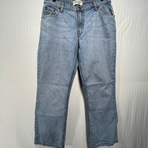 Levi's Women's Mid-Rise bootcut jeans misses size 12 short - Picture 16 of 16